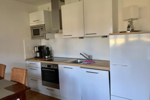 Langeoog Ferienwohnungen Fritz-Reuter-Straße - Parterre - vollausgestattete Küchenzeile