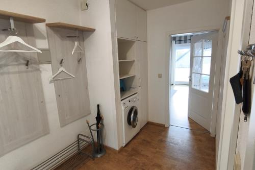 Langeoog Ferienwohnung Haus Dinkla - Wohnung oben - Waschmaschine in der Wohnung