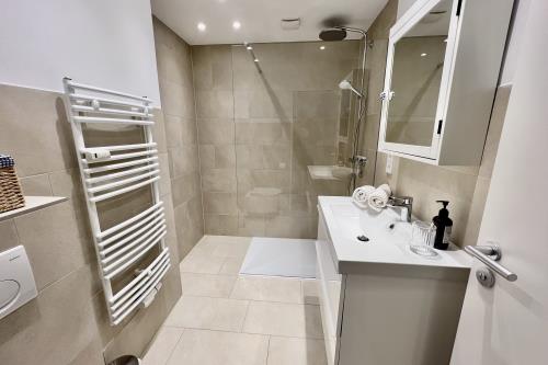 Langeoog Ferienwohnungen Kiebitzweg - Wolke7 - Duschbad