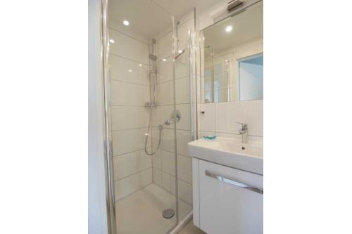 Langeoog Ferienwohnung Freesenhus - Besan - Duschbad Besan