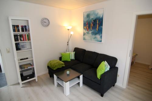 Langeoog Ferienwohnung Achter&#39;t Dörp - 1 - Wohnzimmerbereich i.d. Wohnküche