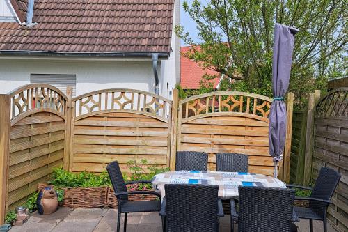 Langeoog Ferienwohnung Achter&#39;t Dörp - Gemeinschaftsterrasse für die Gäste