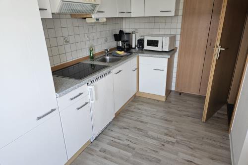 Langeoog Ferienwohnung Haus Bergschlößchen - 4 - Küche