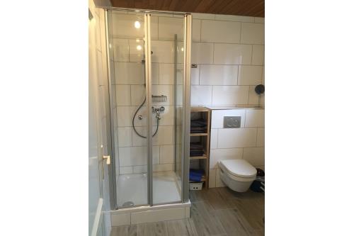 Langeoog Ferienwohnung Haus Dünenrose-Sanddornweg - Dünenrose2 - Badezimmer