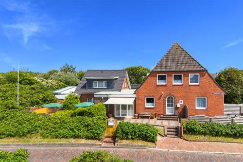 Langeoog Ferienwohnung Haus Strandboje und Haus Dünenrose - Heerenhusstraße 13a