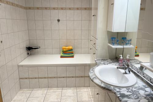 Langeoog Ferienwohnung Haus Krasniqi - 3 - Badezimmer