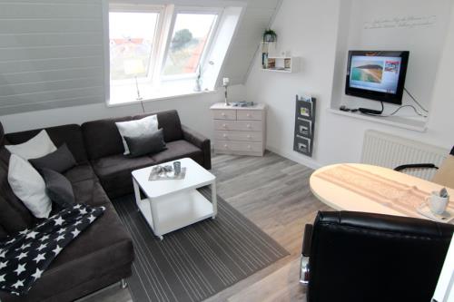 Langeoog Ferienwohnung Haus Seeschwalbe - 4 - Wohn-Esszimmer