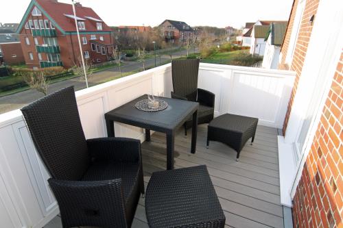 Langeoog Ferienwohnung Haus Seeschwalbe - 6 - Balkon