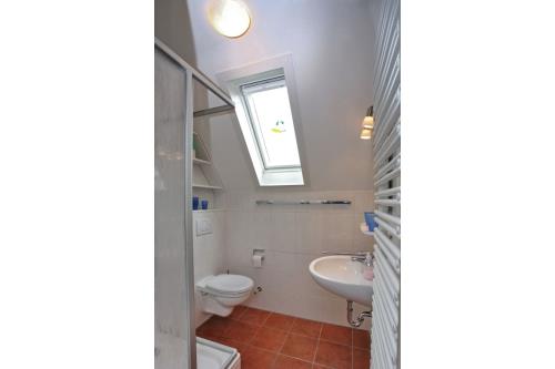 Langeoog Ferienwohnung Haus Windjammer - West - Bad/Dusche