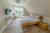 Langeoog Ferienhaus Inselzauber Langeoog FH***** - Schlafzimmer 1 mit Ankleiderraum