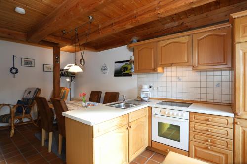 Langeoog Ferienwohnung Insulanerhaus Lüttje Pad 1 Solten Wind  - M 02 - Wohnküche