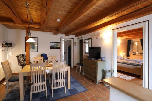 Langeoog Ferienwohnung Insulanerhaus Lüttje Pad 1 Solten Wind  - V 01 - Wohnküche