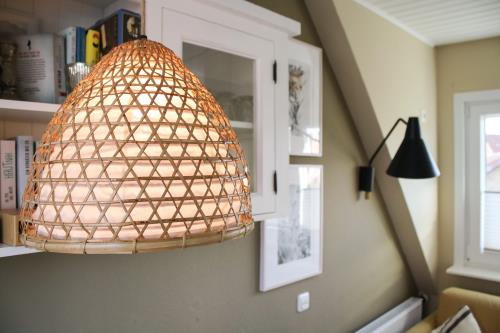 Langeoog Ferienwohnung Vermietung am Meer – Langeooger Viermaster - Gelbes Segel - Deko