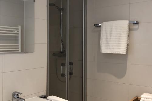 Langeoog MARTHA&#39;s HUUS - Ferienwohnung 2 - Badezimmer