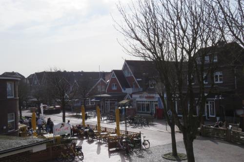 Langeoog Ferienwohnung Muschelsöker - -Blick aus dem Fenster vom KREBS-