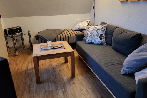 Langeoog Ferienwohnung Muschelsöker - KREBS & KRABBE - Wohnzimmer KREBS