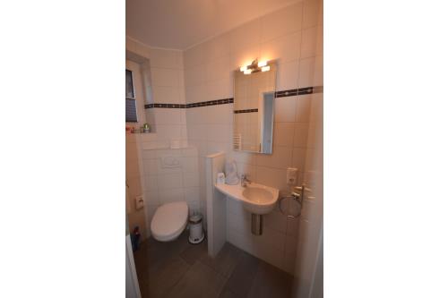Langeoog Ferienhaus Residenz Süderdünenring FH***** - Dorada - Haus Dorada - WC, EG