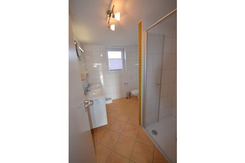 Langeoog Ferienhaus Residenz Süderdünenring FH***** - Merluza - Haus Merluza - Bad, 1.OG