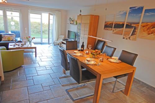 Langeoog Ferienhaus Strandvillen Langeoog - II - SVL II: Wohn- /Essbereich, EG