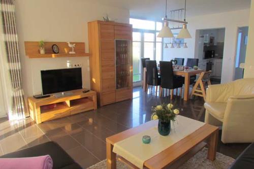 Langeoog Ferienhaus Strandvilla An´t Dünen - Haus 1 - Wohn- und Essbereich