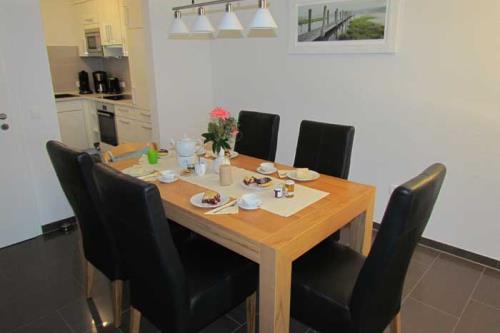 Langeoog Ferienhaus Strandvilla An´t Dünen - Haus 2 - Wohn- und Essbereich