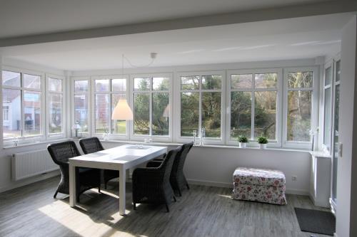 Langeoog Ferienwohnung Us Langeoog - Rudolf-Eucken-Weg - Schöne Aussicht - Schöne Aussicht Essbereich