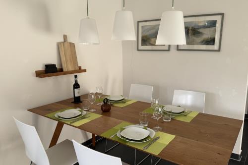 Langeoog Ferienhaus Us Langeoog - Haus Karla - Essbereich im Wohnzimmer