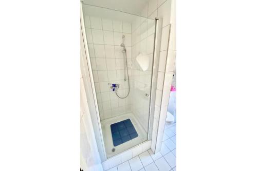Langeoog Ferienwohnung Töwerhus - Dusche - Bad OG