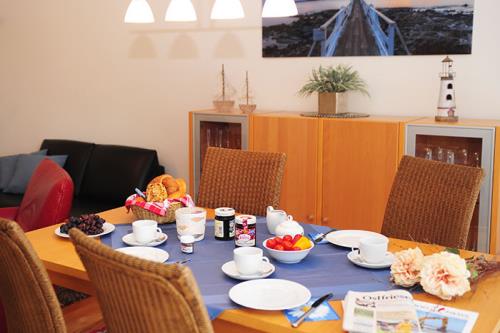 Langeoog Ferienwohnung Inselnüst - Wohn- u. Essbereich