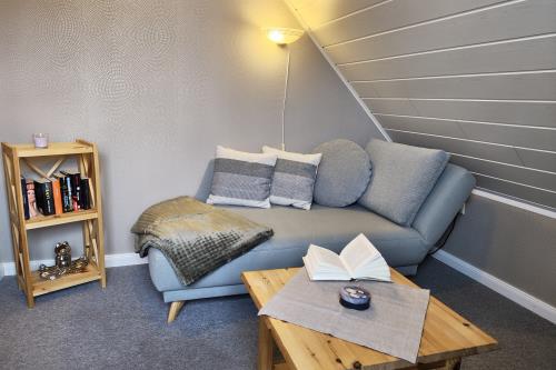 Langeoog Ferienwohnung Haus Dittrich - Wohnung OG - WohnzimmerSofa