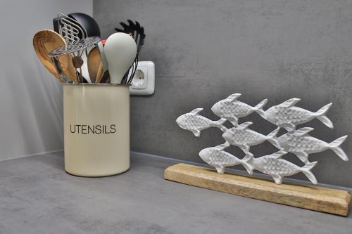 Langeoog Ferienwohnung Vermietung am Meer – Haus Dünenblume - Haus Dünenblume - Wohnung 1 - Küche mit Kochinsel