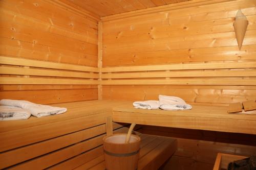 Spiekeroog Ferienwohnung Admiral - Wintergarten - Finnische Sauna im Bad