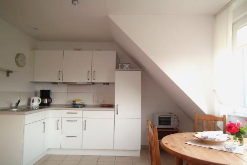 Spiekeroog Ferienwohnung Ankerplatz - OG - Küchenzeile