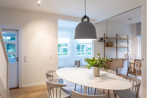 Spiekeroog Ferienhaus Drömhuus - Wohn-/Esszimmer West