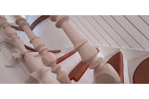 Spiekeroog Ferienwohnung Efeuhaus - Wohnung 1 - Historisches Treppengeländer.