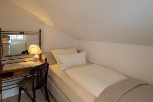 Spiekeroog Ferienwohnung Fam. Hönig - Nord - Schlafzimmer EG