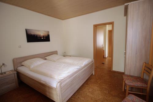 Spiekeroog Ferienwohnung Familie Wilken GbR - Ost-1 - Schlafzimmer