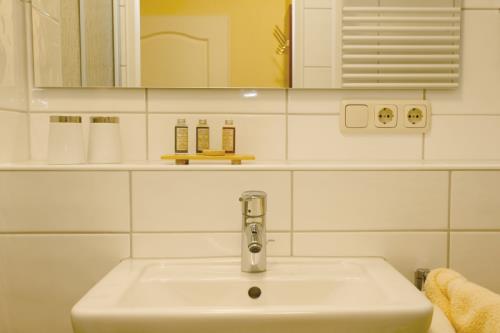 Spiekeroog Hotel-garni Gästehaus Orion - 8 DZ - Ausstattung 4