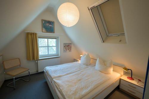 Spiekeroog Ferienwohnung Haus Bi d&#39; Utkiek 20 - West - Schlafzimmer 1