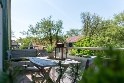 Spiekeroog Ferienwohnung Haus Bi d&#39; Utkiek 20 - West - Balkon Richtung Süd-West