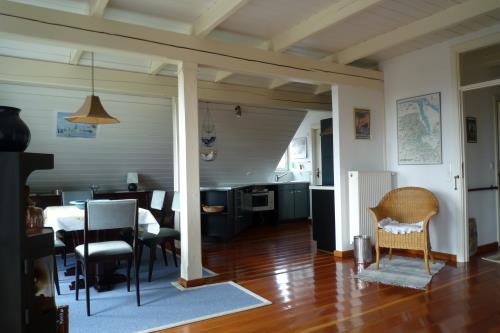 Spiekeroog Ferienwohnung Haus Ozean - Atlantik - Eßplatz mit offener Küche