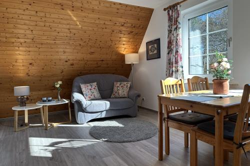 Spiekeroog Ferienwohnung Haus Roseneck - Frühstück - Ausstattung 1