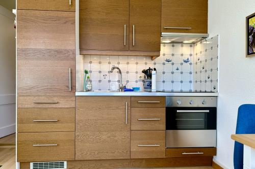 Spiekeroog Ferienwohnung Haus Roseneck - Kirschbaum - Küche