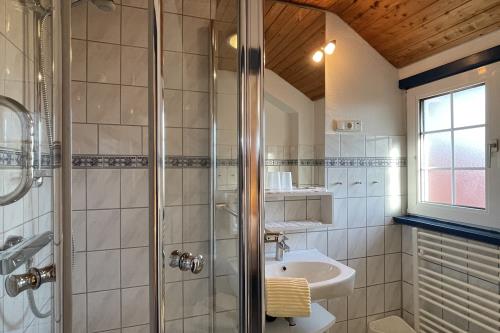 Spiekeroog Ferienwohnung Haus Roseneck - Teatime - Ausstattung 5