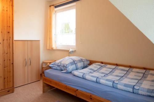 Spiekeroog Ferienwohnung Haus Seebär - Wohnung 3 - 2.Schlafzimmer mit 2 Einzelbetten