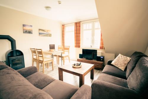 Spiekeroog Ferienwohnung Haus Seeschwalbe In d&#39; Dörp - 12 - Wohnbereich