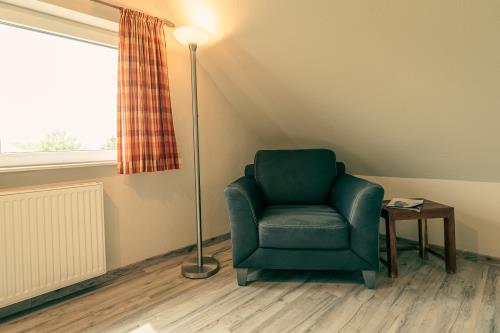 Spiekeroog Ferienwohnung Haus Seeschwalbe Up de Dün - 6 - Leseecke