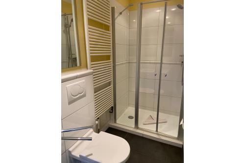 Spiekeroog Ferienwohnung Haus Süderhörn - 1 - Wohnung 1 - Badezimmer