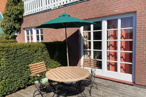 Spiekeroog Ferienwohnung Haus Süderhörn - 1 - Wohnung 1 - Terrasse