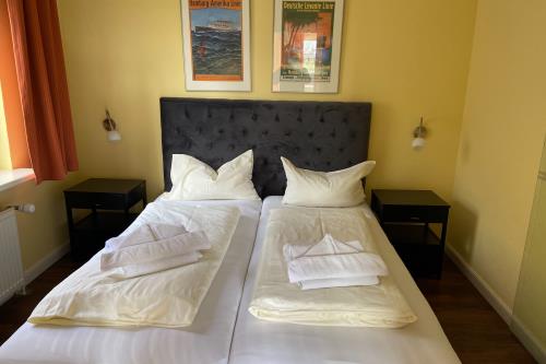 Spiekeroog Ferienwohnung Haus Süderhörn - 2 - Wohnung 2 - Schlafzimmer